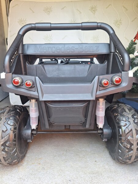 Masina electrica 4×4, 2 locuri pentru copii